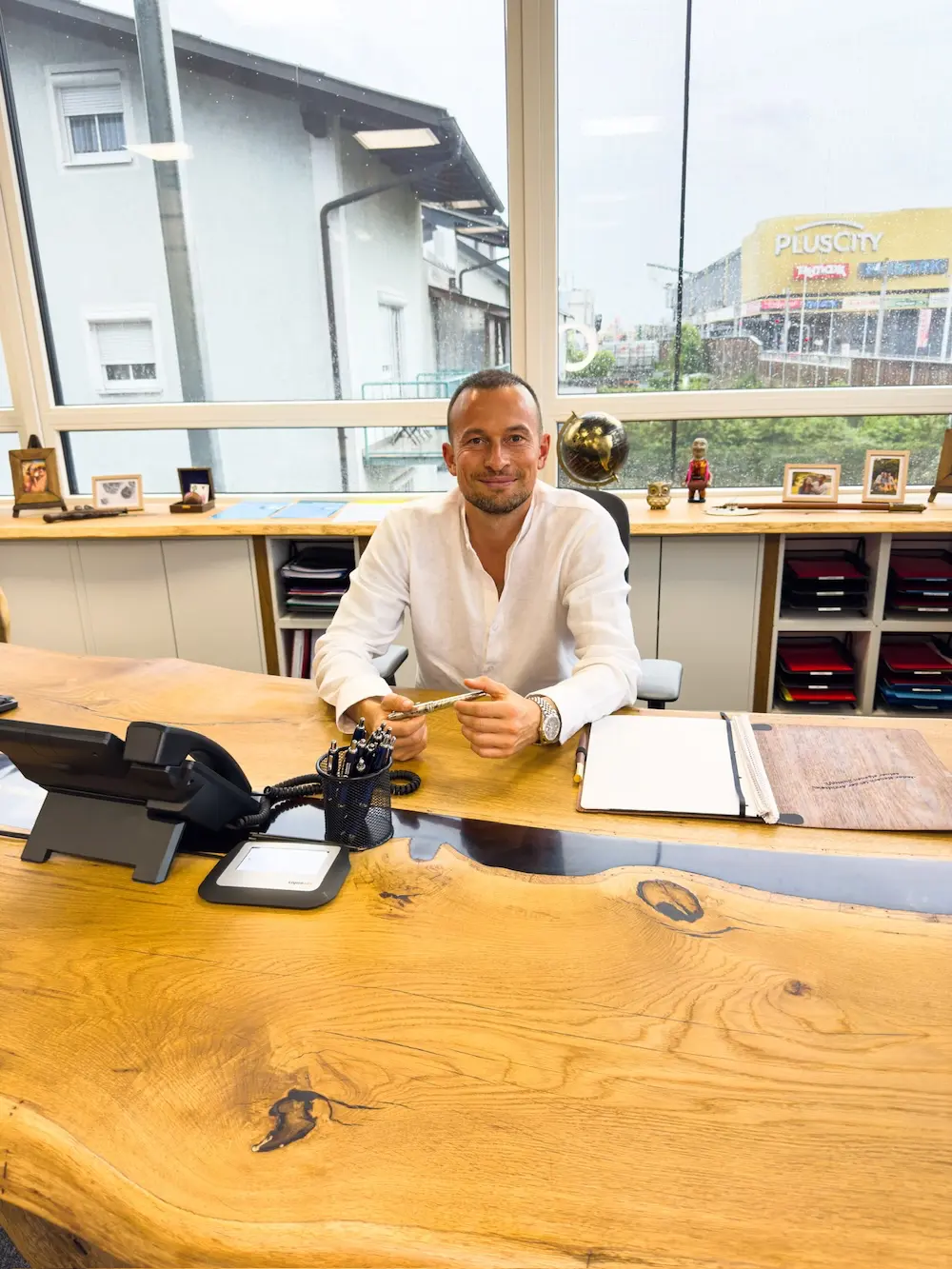 Patrick Falkner, Geschäftsführer